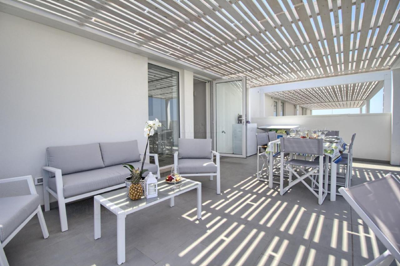 Jacuzzi Holiday Homes By Lovesud Santa Maria di Leuca Exterior foto