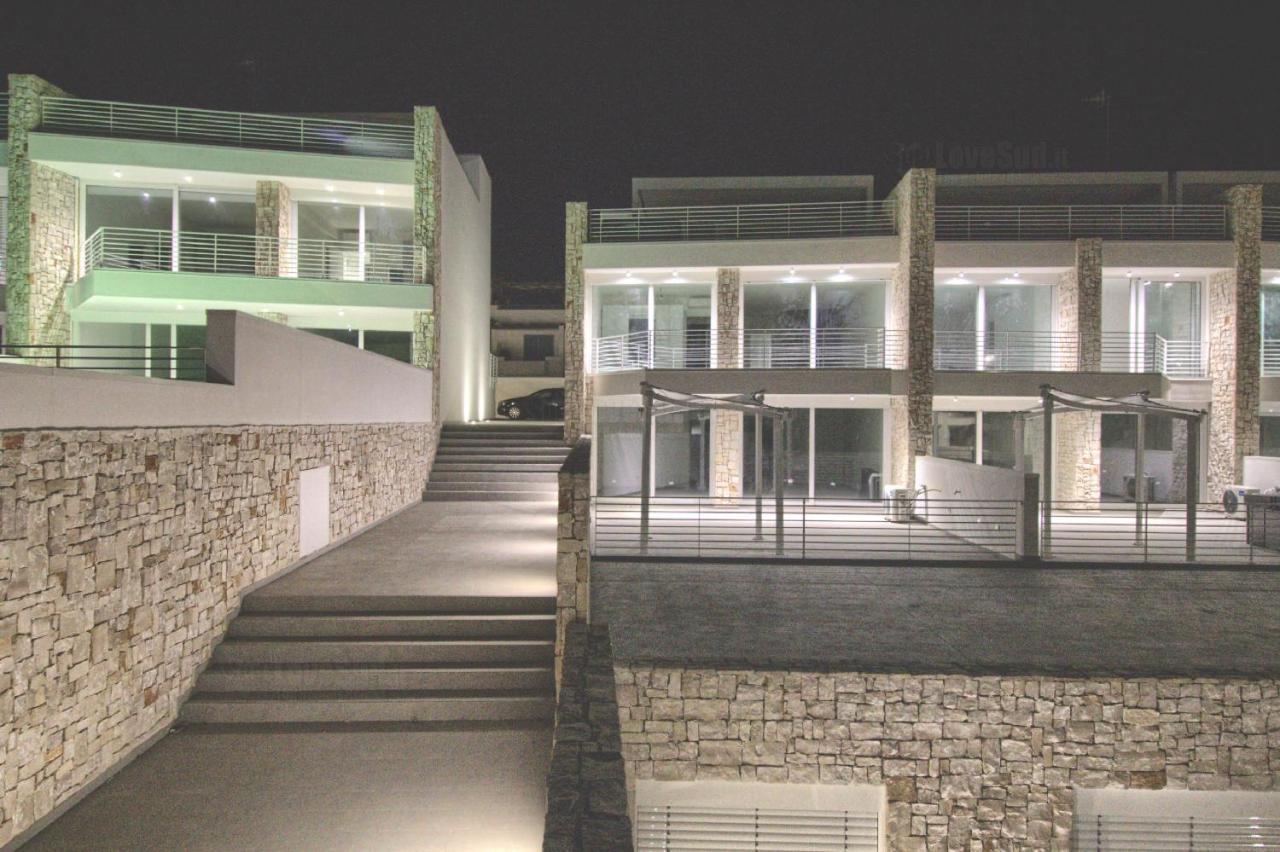 Jacuzzi Holiday Homes By Lovesud Santa Maria di Leuca Exterior foto
