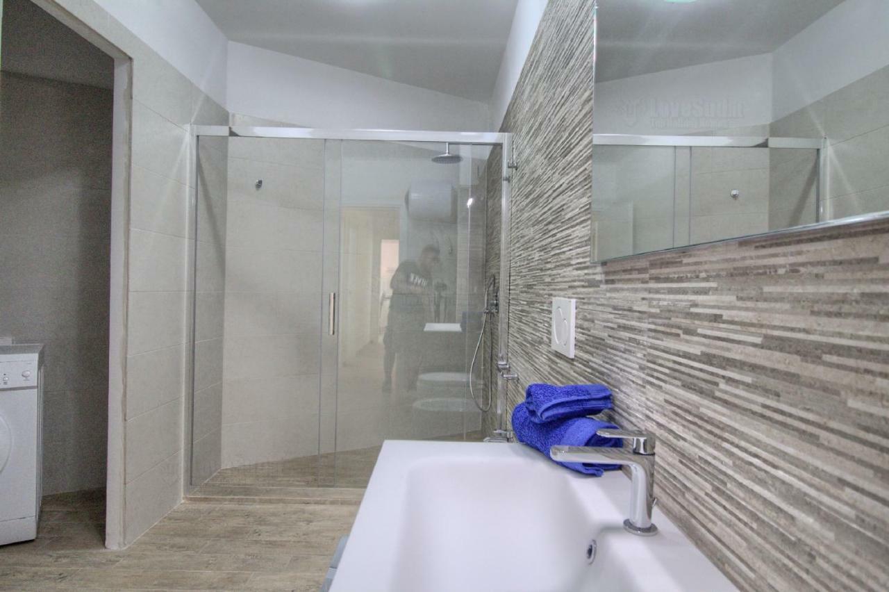 Jacuzzi Holiday Homes By Lovesud Santa Maria di Leuca Exterior foto